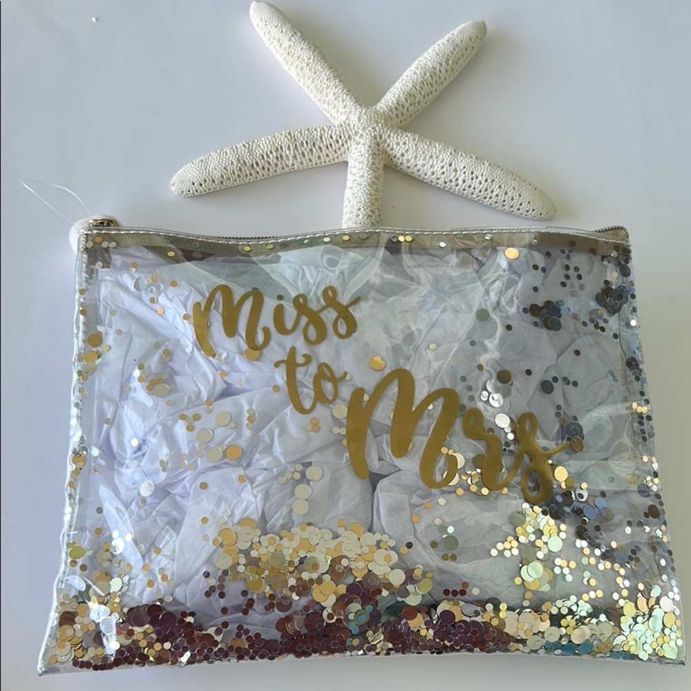 💛 Miss to Mrs Silver & Gold Confetti Zip Pouch